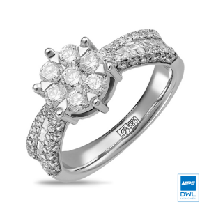 Ring mit Diamanten